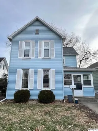 Buy this 3 bed house on 753 South 22nd Street in Quincy, IL 62301