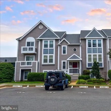 Rent this 2 bed condo on 4087 Greys Point Court in Chantilly, VA 22033