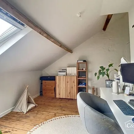 Rent this 2 bed apartment on Onderwijsstraat 73-75 in 2060 Antwerp, Belgium