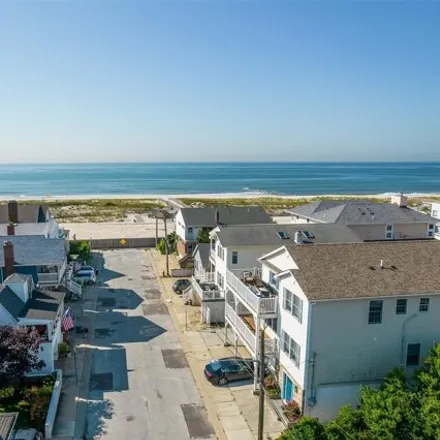 Image 4 - 17 Oswego Avenue, Atlantic Beach Estates, City of Long Beach, NY 11561, USA - House for rent