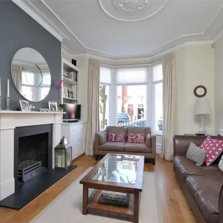 Image 5 - Manchuria Road, London, SW11 6AA, United Kingdom - Townhouse for rent