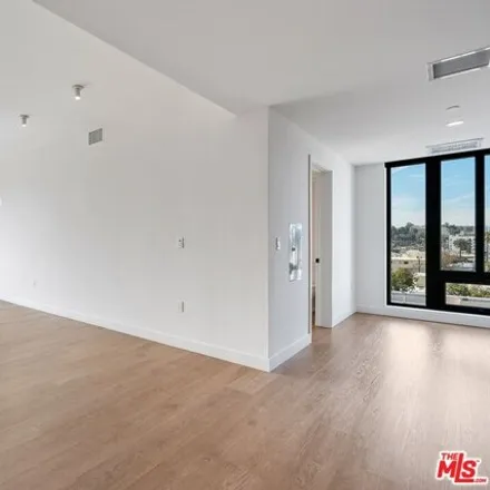 Image 1 - 10708 Tabor Street, Los Angeles, CA 90034, USA - House for rent