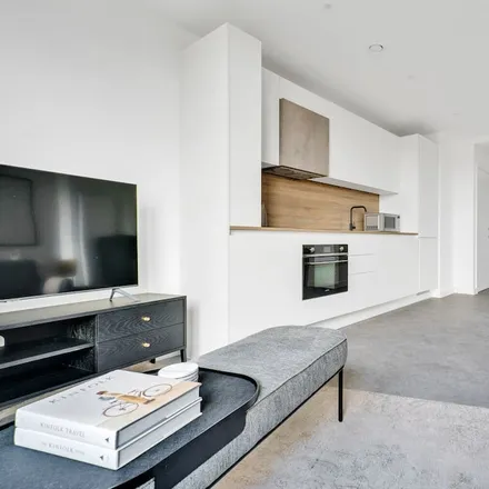 Image 2 - London, E3 3JX, United Kingdom - Apartment for rent