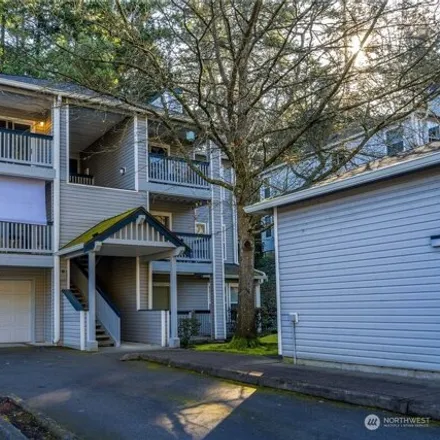 Buy this 2 bed condo on 33020 10th Avenue Southwest in Federal Way, WA 98023