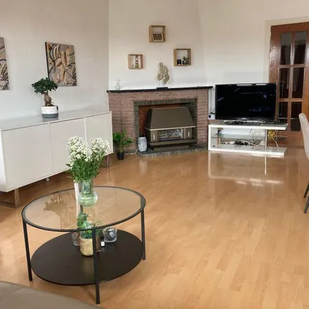 Rent this 2 bed apartment on Avenue Firmin Lecharlier - Firmin Lecharlierlaan 106 in 1090 Jette, Belgium