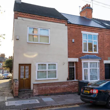 Buy this 3 bed townhouse on Thurlow Road in Leicester, LE2 1YE