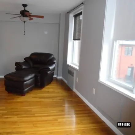 Image 3 - 9602 4th Avenue, New York, NY 11209, USA - Apartment for sale