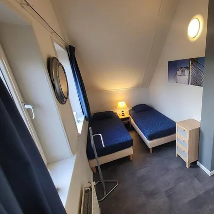 Rent this 3 bed house on 4513 KM Hoofdplaat