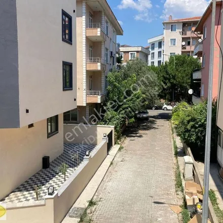 Rent this 3 bed apartment on Bayrak Sokak in 17010 Çanakkale Merkez, Turkey