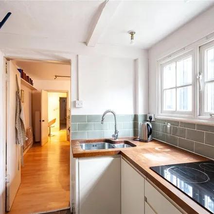 Rent this 1 bed apartment on 17 Thornhill Crescent in London, N1 1BL