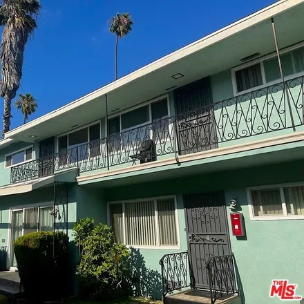 Image 7 - 319 East 97th Street, Inglewood, CA 90301, USA - Townhouse for sale