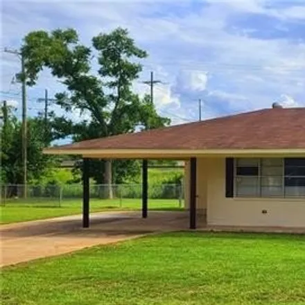 Buy this 3 bed house on 101 Sycamore Drive in Boyce, Rapides Parish