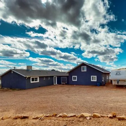 Buy this 5 bed house on 717 East Willow Lane in Taylor, Navajo County