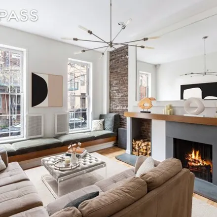 Image 9 - 326 West 22nd Street, New York, NY 10011, USA - Townhouse for sale
