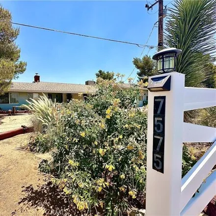 Image 3 - 7575 Palomar Ave, Yucca Valley, California, 92284 - House for sale
