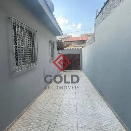 Rent this 1 bed house on Rua Ianomani in Vila Curuçá, Santo André - SP