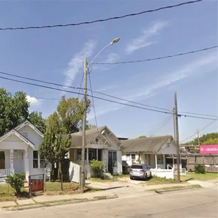 Image 2 - 2409 Fulton St, Houston, Texas, 77009 - House for sale