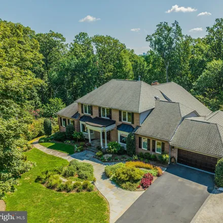 Image 3 - 2013 Spring Branch Drive, Wolf Trap, Fairfax County, VA 22181, USA - House for sale