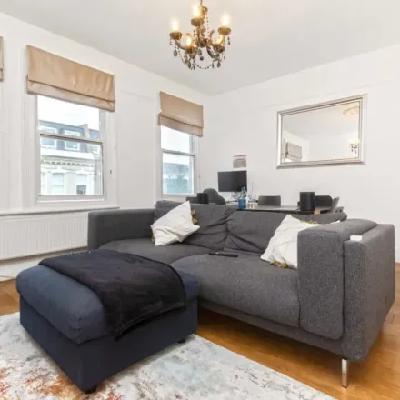 Image 3 - 67 Radipole Road, London, SW6 5DN, United Kingdom - Apartment for rent