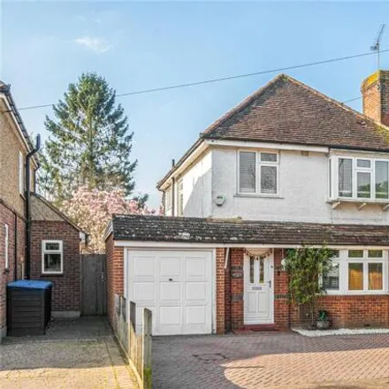 Image 1 - South Close, Horsell, GU21 4TB, United Kingdom - House for sale