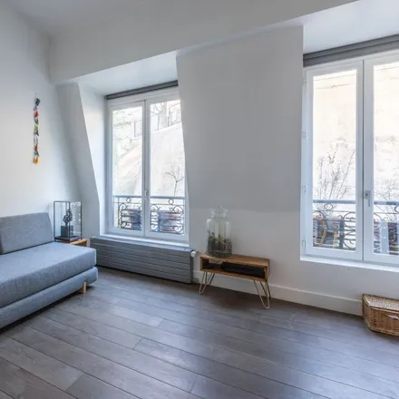 Image 5 - 10 Rue Gabrielle, 75018 Paris, France - Apartment for rent