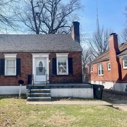 Rent this 3 bed house on 1510 Central Avenue in Louisville, KY 40208