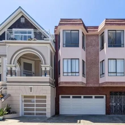 Buy this 6 bed house on 225 2nd Avenue in San Francisco, CA 94118