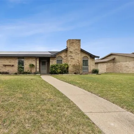 Buy this 3 bed house on 1112 Meadow Creek Drive in Lancaster, TX 75146