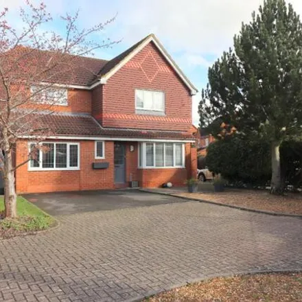 Buy this 4 bed house on Grange Road in Barton-le-Clay, MK45 4RY
