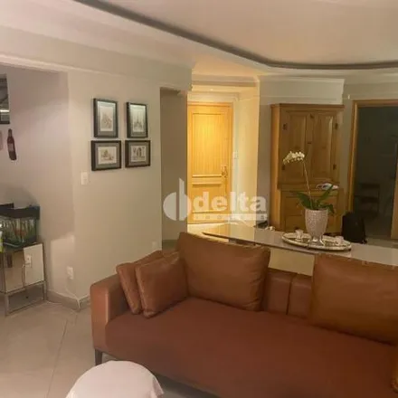 Buy this 3 bed apartment on Rua Alexandre Marques in Osvaldo Rezende, Uberlândia - MG