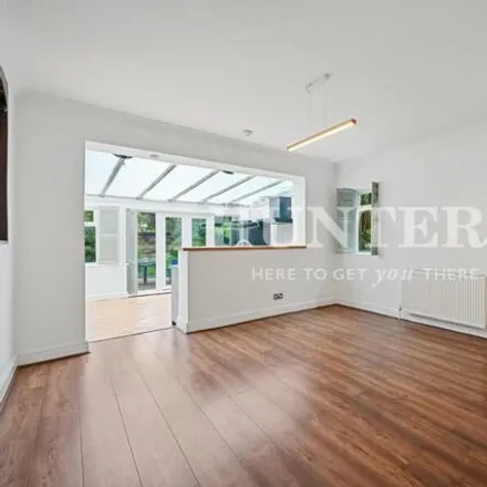 Buy this 2 bed apartment on Yates Court in Willesden Lane, Brondesbury Park