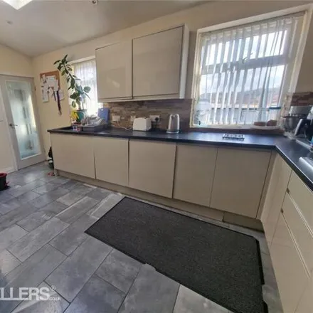 Image 2 - Bay Hall Common Road, Huddersfield, HD1 5EP, United Kingdom - Townhouse for sale