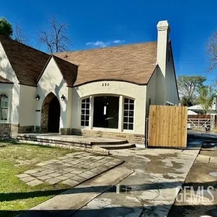 Buy this 3 bed house on 250 Pacific Street in Bakersfield, CA 93305