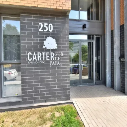 Rent this 3 bed apartment on Carter Sur Le Parc in Rue du Mile End, Montreal