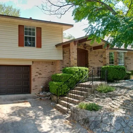 Buy this 3 bed house on 1108 Nancy Beth Drive in Kerrville, TX 78028