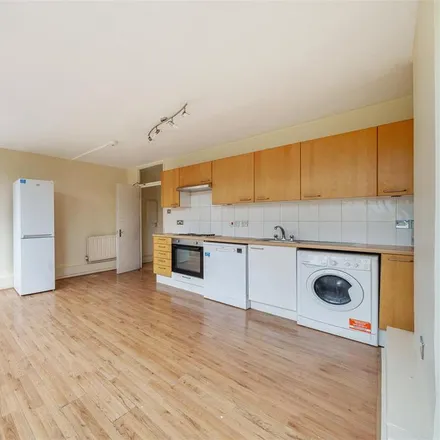 Image 1 - 2-24 Bordon Walk, London, SW15 4JG, United Kingdom - Apartment for rent