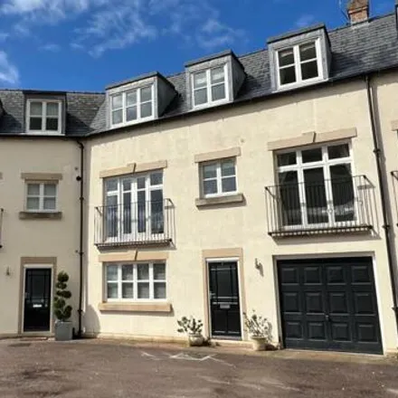 Buy this 3 bed townhouse on Rockside Mews in Matlock, Derbyshire