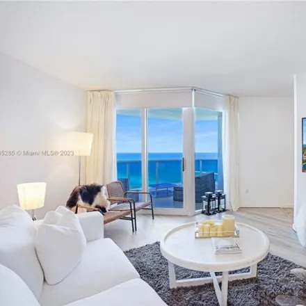Image 3 - Blue Diamond Condominium, 4779 Collins Avenue, Miami Beach, FL 33140, USA - Condo for rent