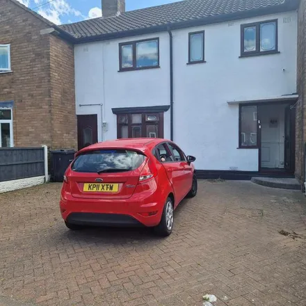 Rent this 3 bed townhouse on Warren Place in Brownhills, WS8 6BY