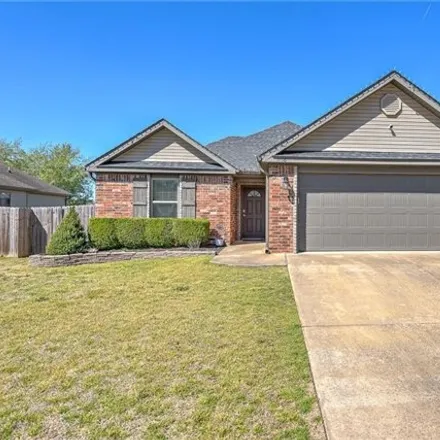 Buy this 3 bed house on 3136 Chelsey Lane in Springdale, AR 72764