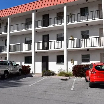 Rent this 1 bed condo on 77th Terrace in Seminole, FL 33772