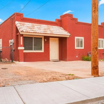 Buy this studio house on 8903 Padilla Drive in El Paso, TX 79907