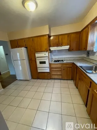 Rent this 3 bed apartment on 2818 Brookhaven Ave