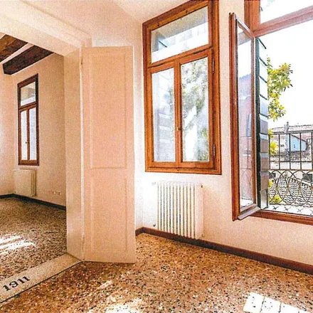 Image 6 - Palazzo Corner Mocenigo, Campo San Polo, 30125 Venice VE, Italy - Apartment for rent