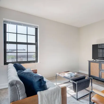 Image 2 - Chicago, IL - Apartment for rent