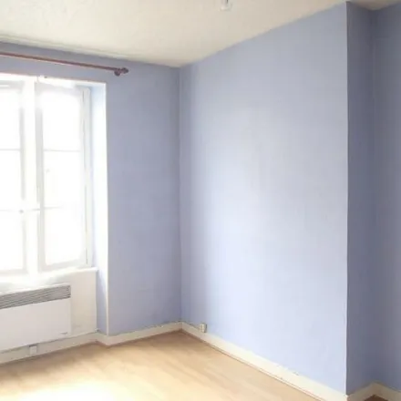 Rent this 3 bed apartment on La Sale in Route d'Angers, 49000 Écouflant