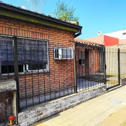 Buy this 2 bed house on San Pedro 2377 in Partido de Morón, Castelar