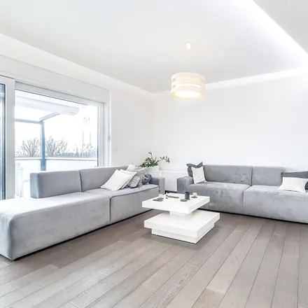 Buy this 3 bed apartment on Remetski kamenjak 18b in 10112 City of Zagreb, Croatia