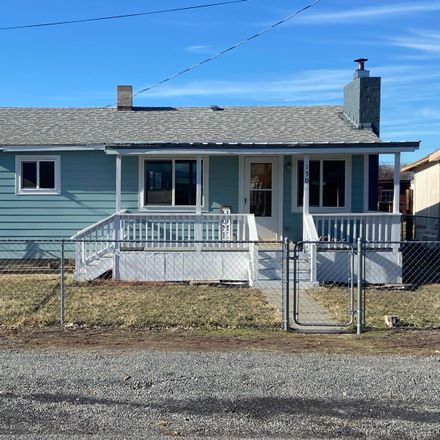 Rent this 3 bed house on 150 North Elm Street in Merrill, OR 97633