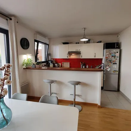 Rent this 2 bed apartment on 53 bis Rue du Maréchal Joffre in 92700 Colombes, France